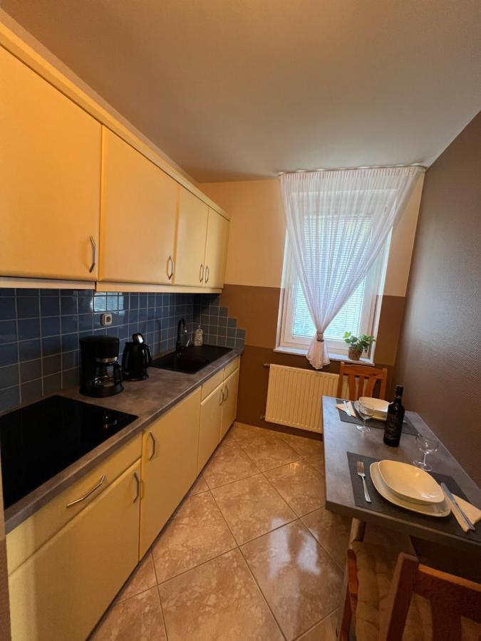 Holler Vendeghaz Ii. Apartment Buk Luaran gambar