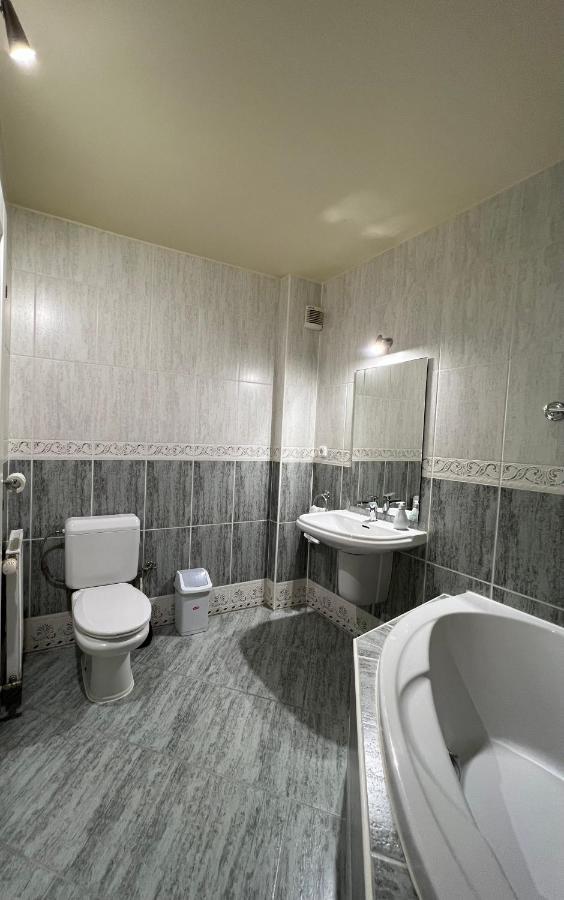 Holler Vendeghaz Ii. Apartment Buk Luaran gambar