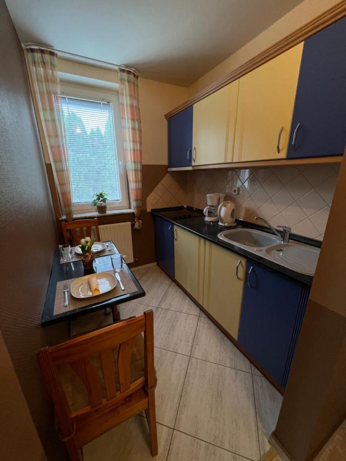 Holler Vendeghaz Ii. Apartment Buk Luaran gambar